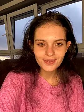 Snapshot of Camwithchlox chatting on October 24, 4:58 pm Camwithchlox online show from October 24, 4:58 pm