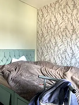 Snapshot of Camwithchlox chatting on October 25, 11:29 am Camwithchlox online show from October 25, 11:29 am