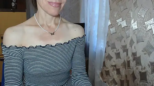Two Sisters online show from September 17, 4:36 am