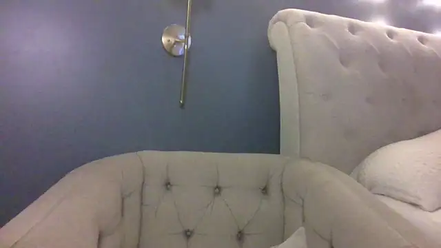Snapshot of hothousewife33 chatting on September 28, 3:12 am hothousewife33 online show from September 28, 3:12 am