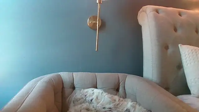 hothousewife33 online show from October 3, 2:47 pm