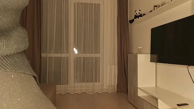 Sugarpeaach online show from November 10, 1:54 pm