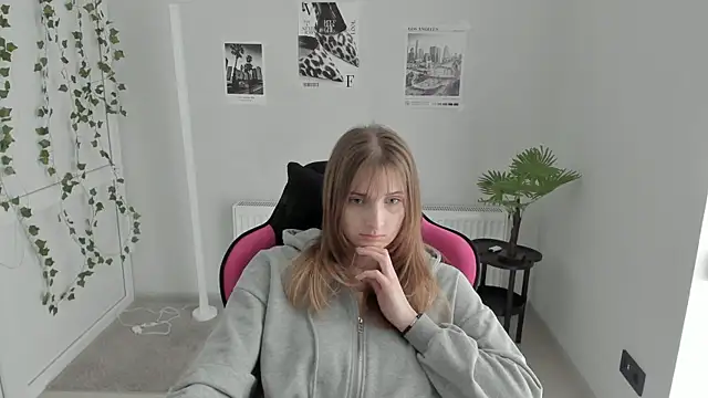 NeyliDream online show from April 25, 12:08 pm