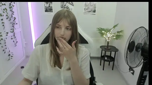 NeyliDream online show from June 26, 1:04 pm