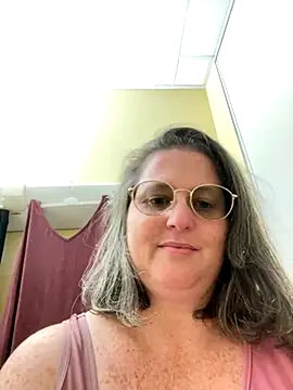 Beatricefrench-curvy-milf online show from September 16, 6:31 pm