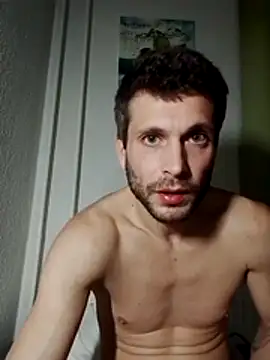 Snapshot of Malcom2f chatting on January 7, 3:09 am Malcom2f online show from January 7, 3:09 am