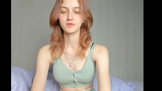 dreamy pollyyy online show from October 1, 3:40 pm