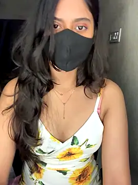 Snapshot of Tanya-mittal chatting on October 22, 1:50 am Tanya-mittal online show from October 22, 1:50 am