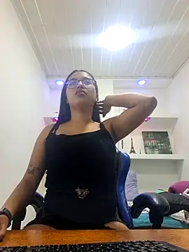 Snapshot of susan_mooree chatting on September 23, 11:35 am susan mooree online show from September 23, 11:35 am