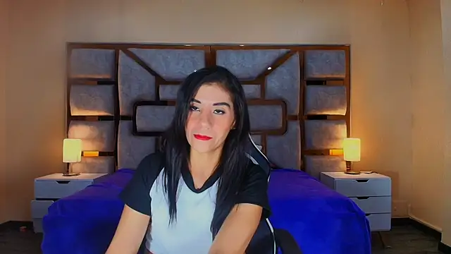 ANABELL BROWN online show from May 19, 1:28 pm