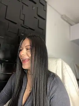 Snapshot of Megaan__More chatting on September 21, 2:13 am Megaan More online show from September 21, 2:13 am