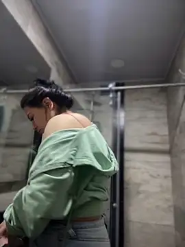 Snapshot of Megaan__More chatting on October 5, 1:59 am Megaan More online show from October 5, 1:59 am