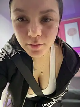 Snapshot of Megaan__More chatting on October 31, 2:12 am Megaan More online show from October 31, 2:12 am