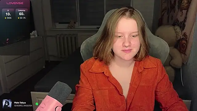 Snapshot of OliviaBlade chatting on September 25, 2:10 pm OliviaBlade online show from September 25, 2:10 pm