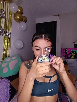 Snapshot of sweetdubros2 chatting on January 11, 5:56 am sweetdubros2 online show from January 11, 5:56 am