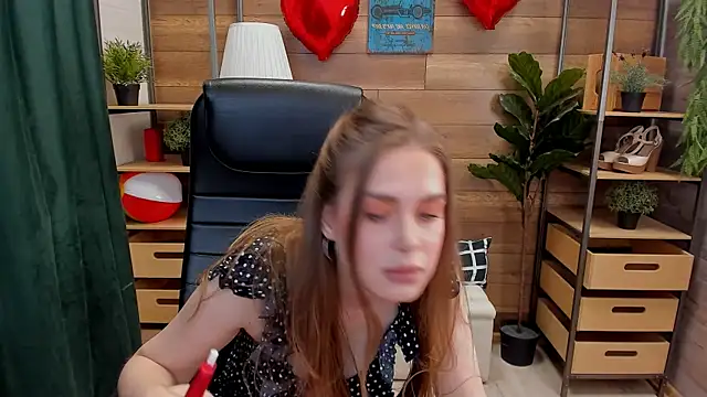Snapshot of Marlyn_love_ chatting on September 11, 10:48 am Marlyn love online show from September 11, 10:48 am