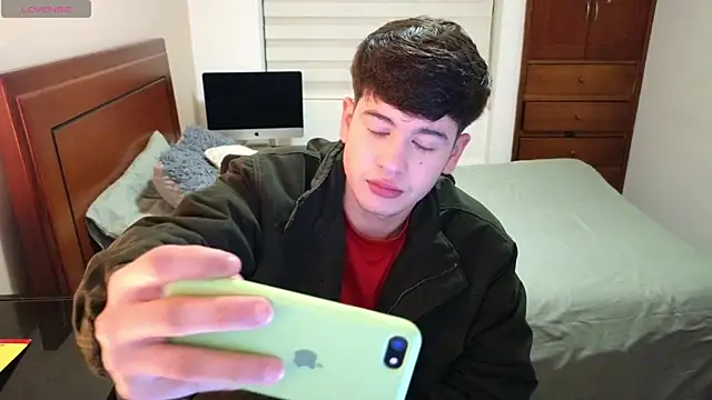 tightncuteass online show from October 18, 12:02 am