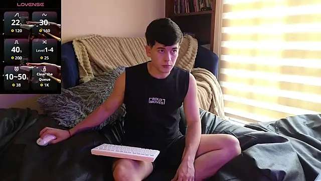 tightncuteass online show from May 13, 6:49 pm