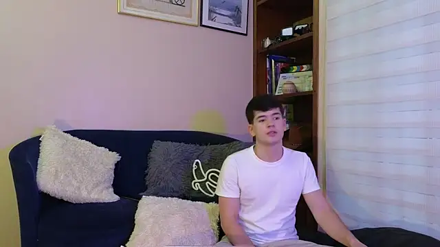 tightncuteass online show from July 29, 11:14 pm