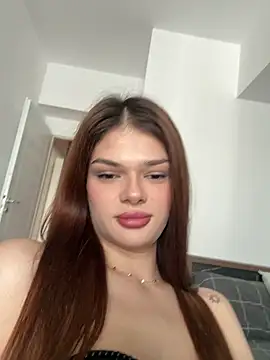 selenatress online show from September 18, 11:23 am