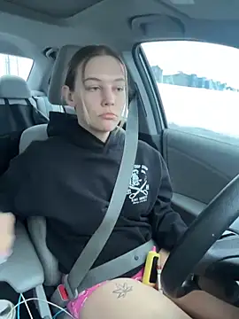 AllesandraLove online show from February 4, 12:55 pm