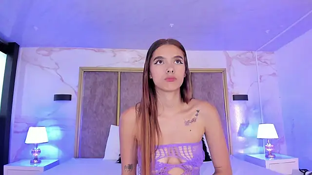 CarolinaaGomezz online show from December 5, 7:54 pm