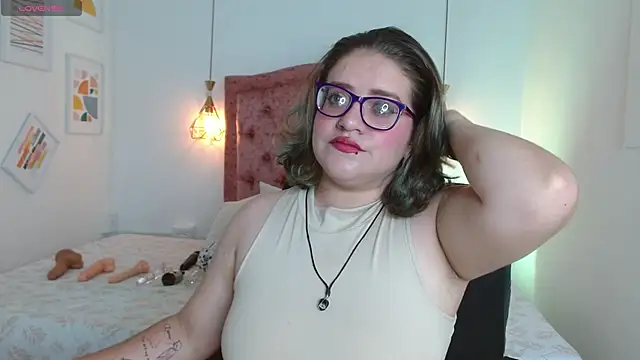 hellen tirey online show from September 17, 3:24 pm