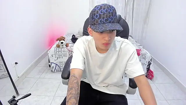 weesley boy online show from September 27, 3:33 am