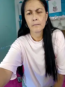 Snapshot of ZARAY_1118 chatting on October 8, 7:11 pm ZARAY 1118 online show from October 8, 7:11 pm