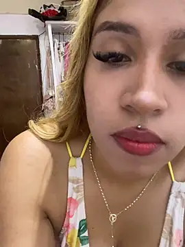 Snapshot of AngelitaSexyCam chatting on June 27, 2:49 am AngelitaSexyCam online show from June 27, 2:49 am