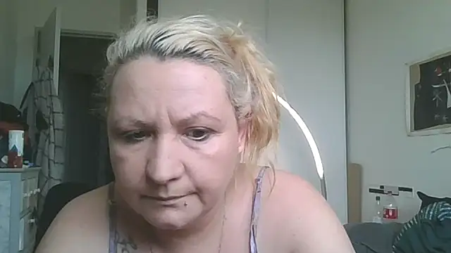 Bakala93 online show from May 4, 1:29 pm