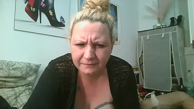 Bakala93 online show from May 10, 1:55 am