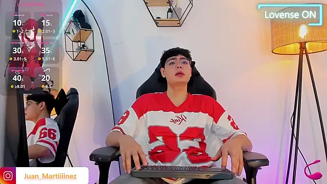 Snapshot of Im_Juaniito chatting on September 26, 3:21 am Im Juaniito online show from September 26, 3:21 am