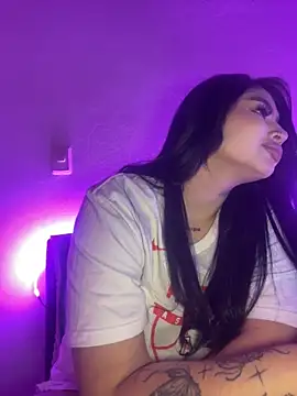 hornykittenn online show from September 17, 7:10 am