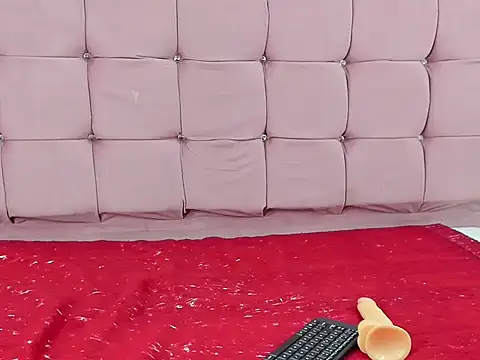MiaSweet Pussy online show from September 12, 3:28 am