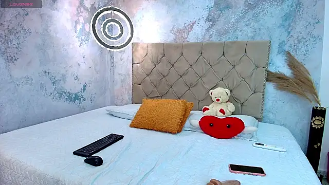 debora ortiz online show from October 24, 1:18 pm