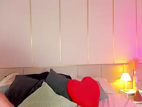 SoHighAngel online show from February 20, 6:26 am