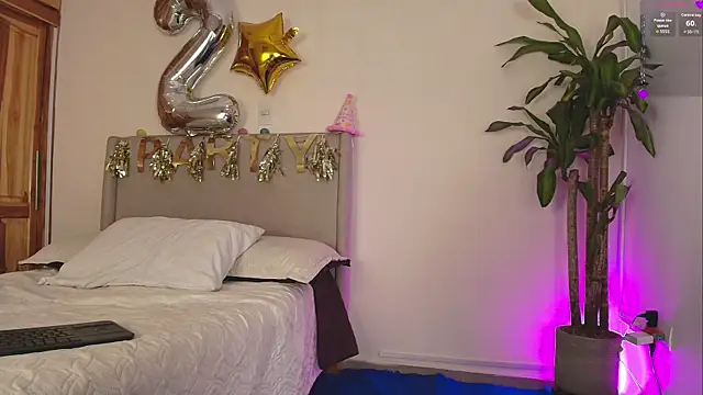 MaryMoon  online show from May 6, 8:36 pm