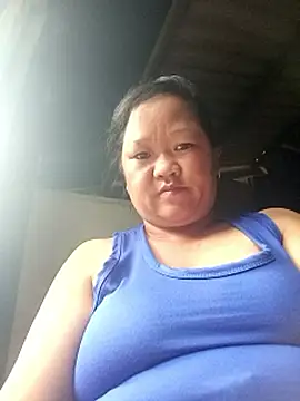 Snapshot of riso-00 chatting on October 1, 3:56 am riso-00 online show from October 1, 3:56 am