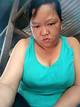 Snapshot of riso-00 chatting on October 20, 4:35 am riso-00 online show from October 20, 4:35 am