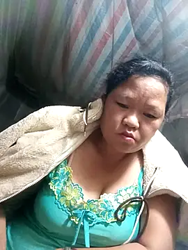 Snapshot of riso-00 chatting on October 26, 9:53 pm riso-00 online show from October 26, 9:53 pm