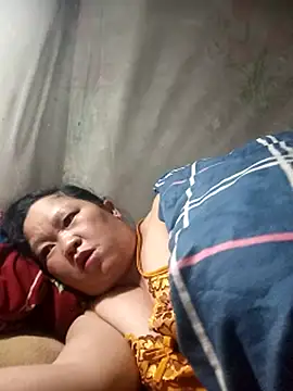 Snapshot of riso-00 chatting on December 19, 4:25 pm riso-00 online show from December 19, 4:25 pm