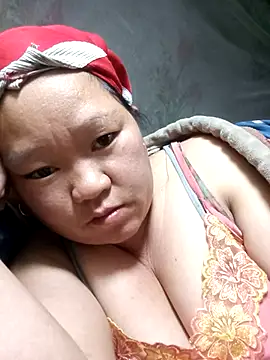 Snapshot of riso-00 chatting on February 3, 6:11 am riso-00 online show from February 3, 6:11 am