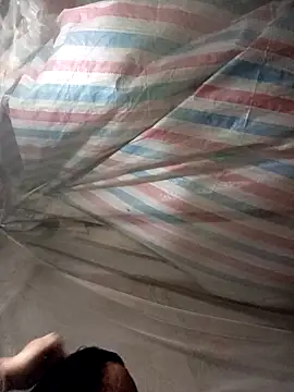 Snapshot of riso-00 chatting on February 8, 12:30 pm riso-00 online show from February 8, 12:30 pm