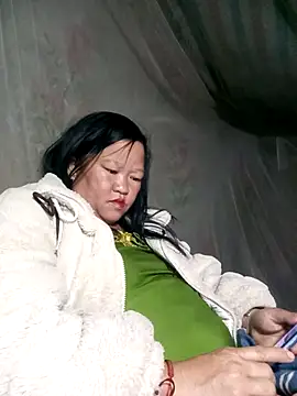 Snapshot of riso-00 chatting on February 10, 1:59 pm riso-00 online show from February 10, 1:59 pm