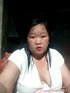 Snapshot of riso-00 chatting on February 12, 1:28 pm riso-00 online show from February 12, 1:28 pm