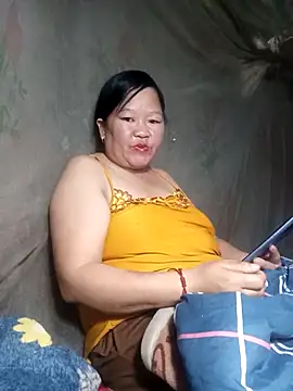 Snapshot of riso-00 chatting on February 13, 3:35 am riso-00 online show from February 13, 3:35 am