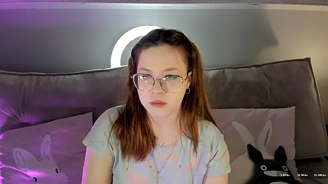 Snapshot of Krysadapp chatting on March 5, 12:28 am Krysadapp online show from March 5, 12:28 am