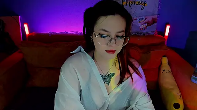 Snapshot of Krysadapp chatting on March 23, 9:02 am Krysadapp online show from March 23, 9:02 am