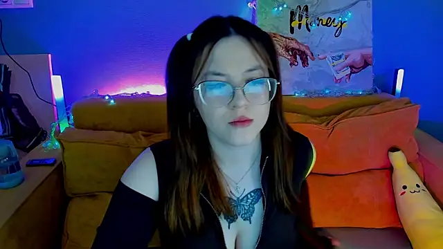 Snapshot of Krysadapp chatting on March 30, 9:10 am Krysadapp online show from March 30, 9:10 am